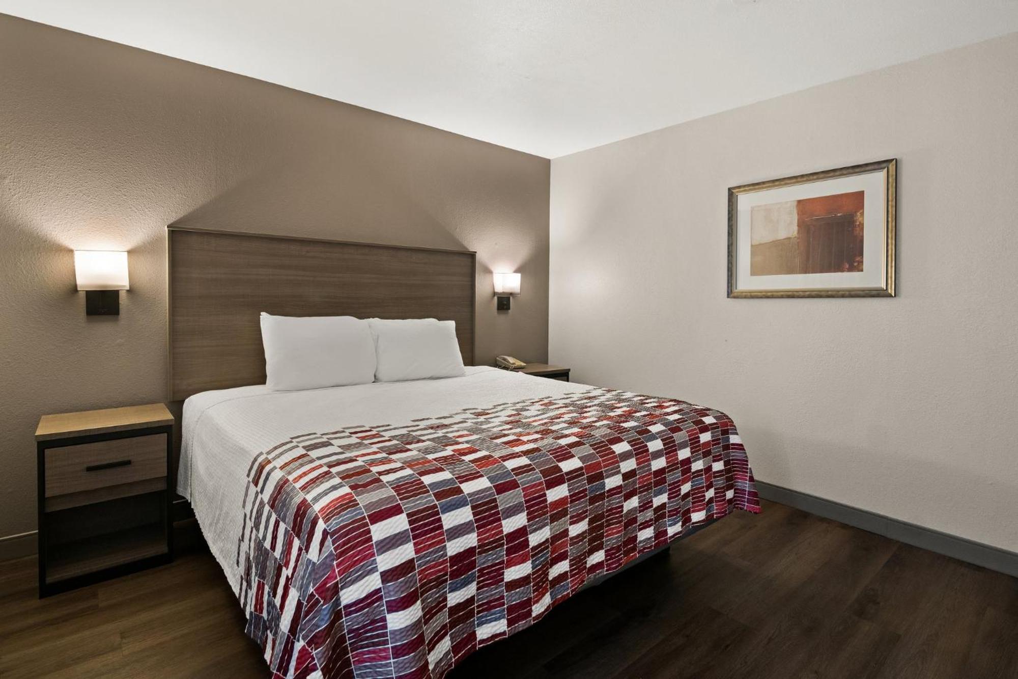 Red Roof Inn & Suites Irving - Dfw Airport South Buitenkant foto