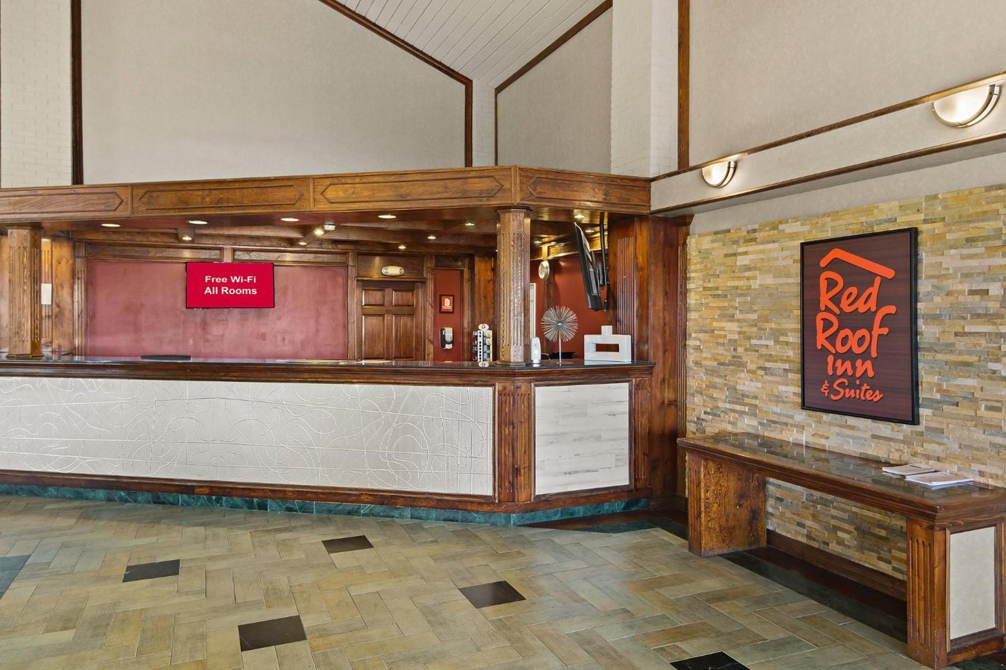 Red Roof Inn & Suites Irving - Dfw Airport South Buitenkant foto