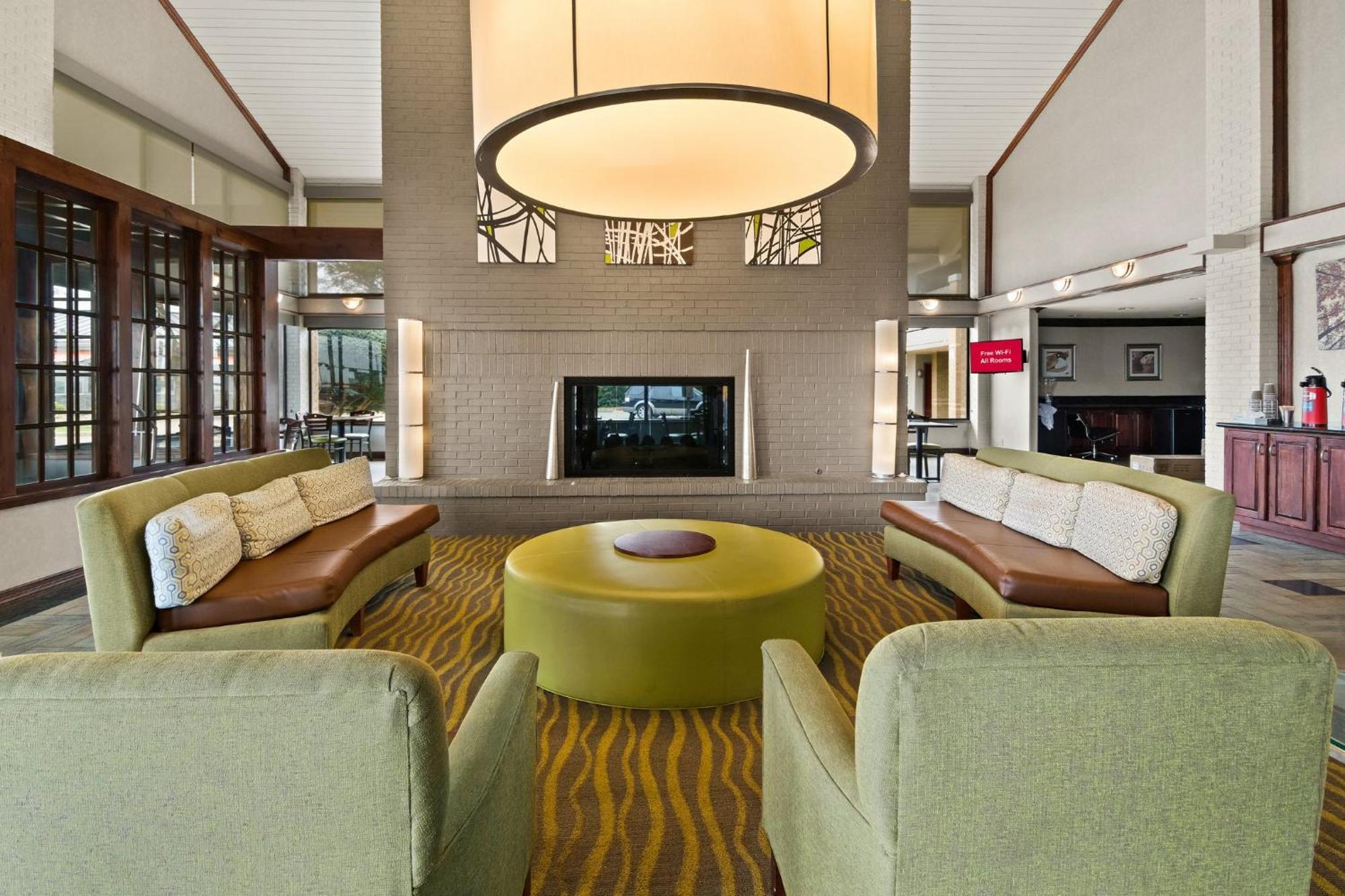 Red Roof Inn & Suites Irving - Dfw Airport South Buitenkant foto